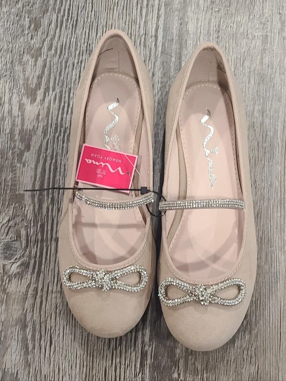 Nina Kendalla Rhinestone Bow & Embellishments Ballet Flat Size 2